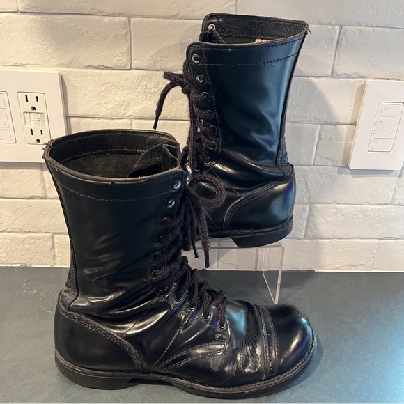 Vintage men’s 9.5 black leather combat boots main image 9
